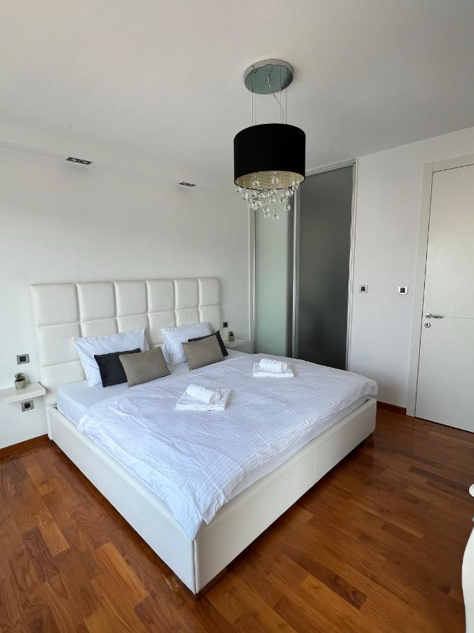 Luxury Laurus Penthouse With Awesome Sea View Lejlighed Primošten Eksteriør billede