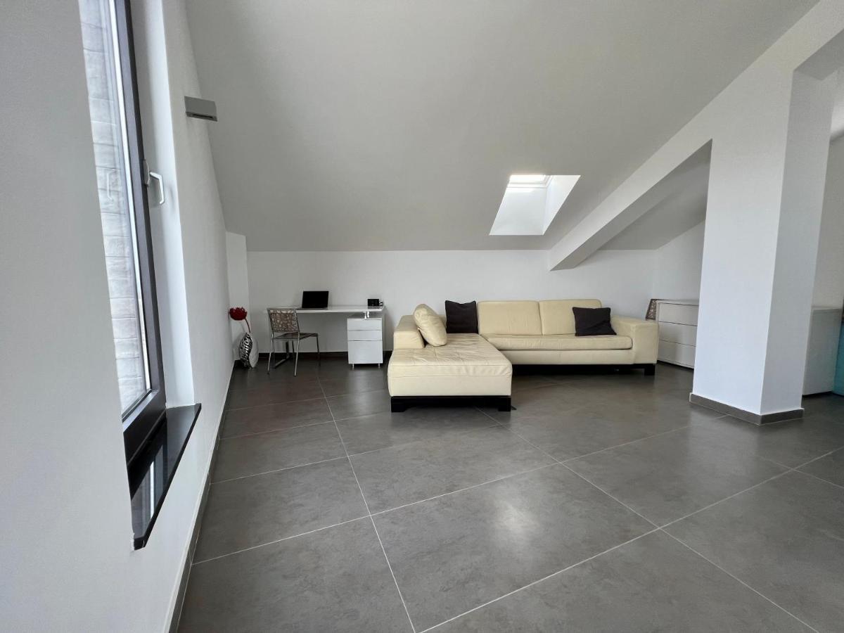 Luxury Laurus Penthouse With Awesome Sea View Lejlighed Primošten Eksteriør billede